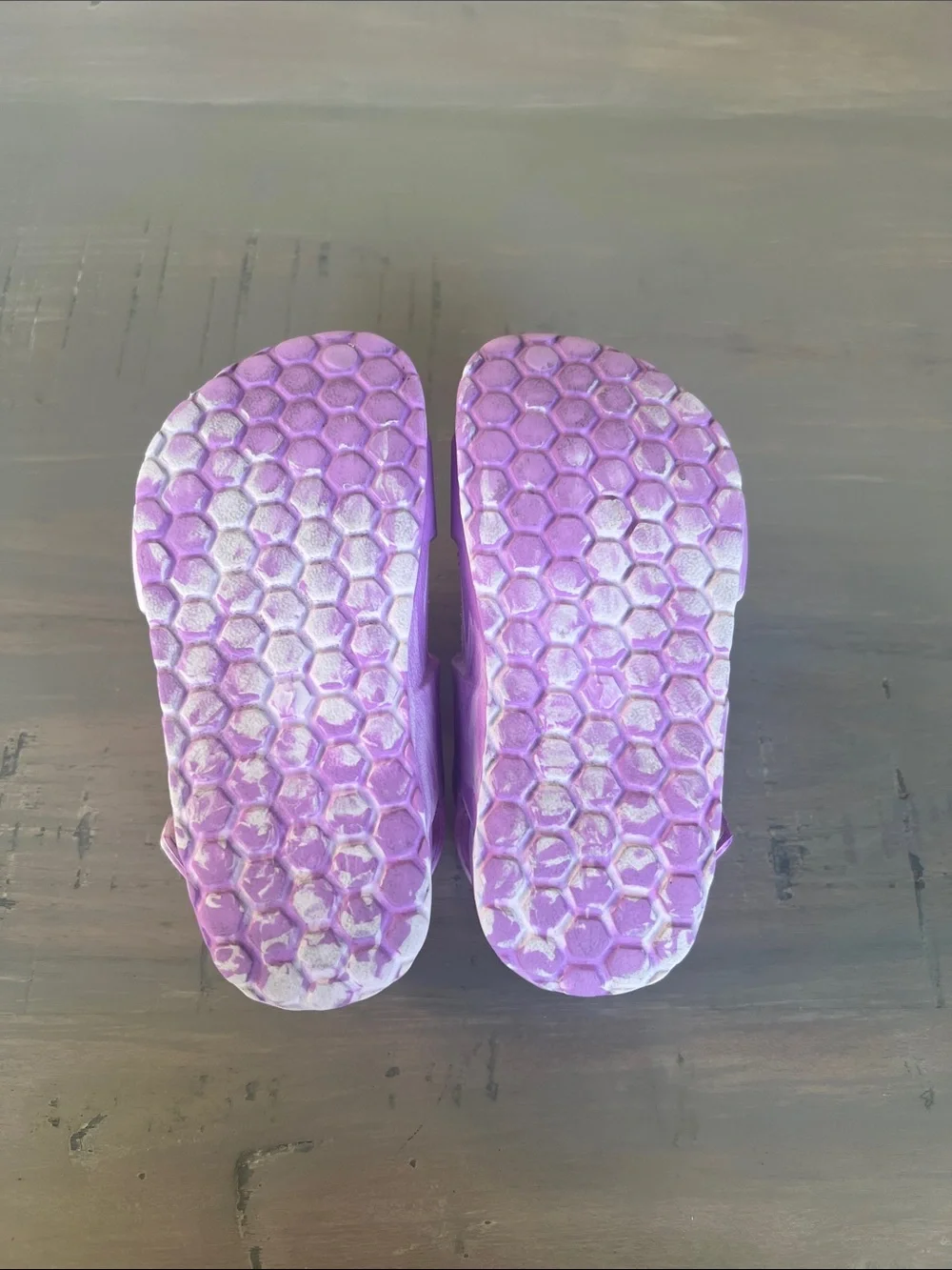 💟 Baby / Toddler Waterproof Sandals / Shoes. Size 7.